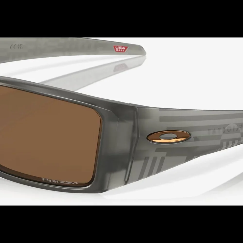 Oakley Men’s OO9231-1661 Heliostat Introspect Sunglasses
